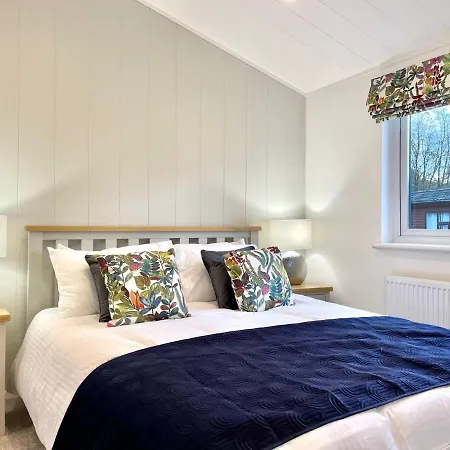 Semesterbostad Thirlmere 4 Luxury At White Cross Bay Windermere